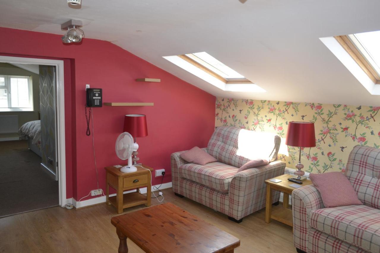 The Lawns Tea Room And B&B Ashcott Exteriér fotografie