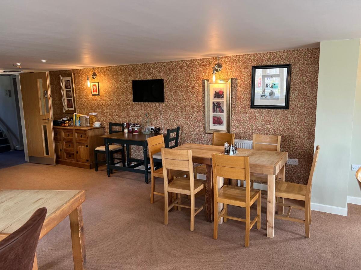 The Lawns Tea Room And B&B Ashcott Exteriér fotografie