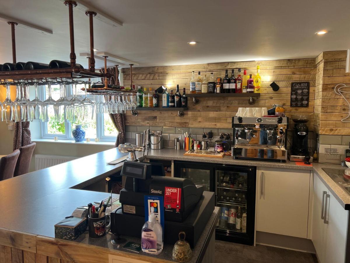 The Lawns Tea Room And B&B Ashcott Exteriér fotografie